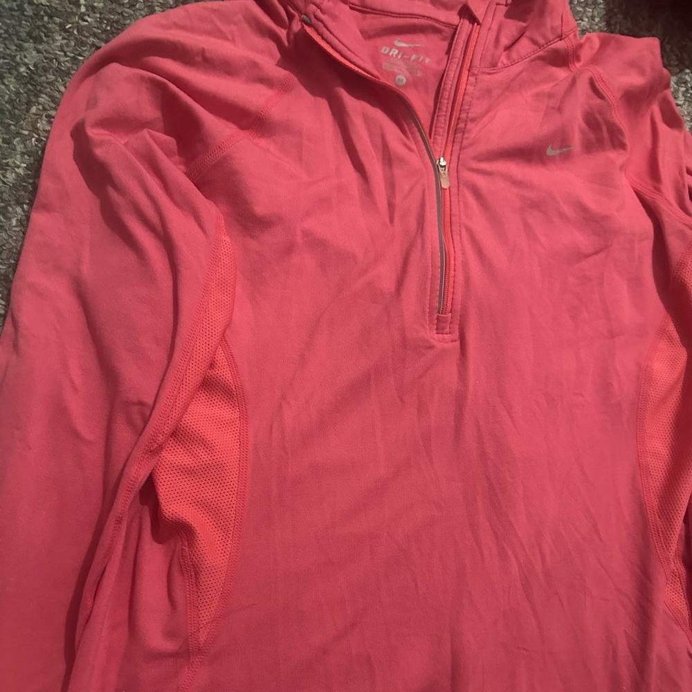 Nike pink quarter zip🎀